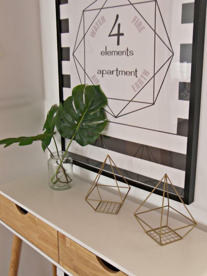 4 Elements Apartment เปนิช ภายนอก รูปภาพ